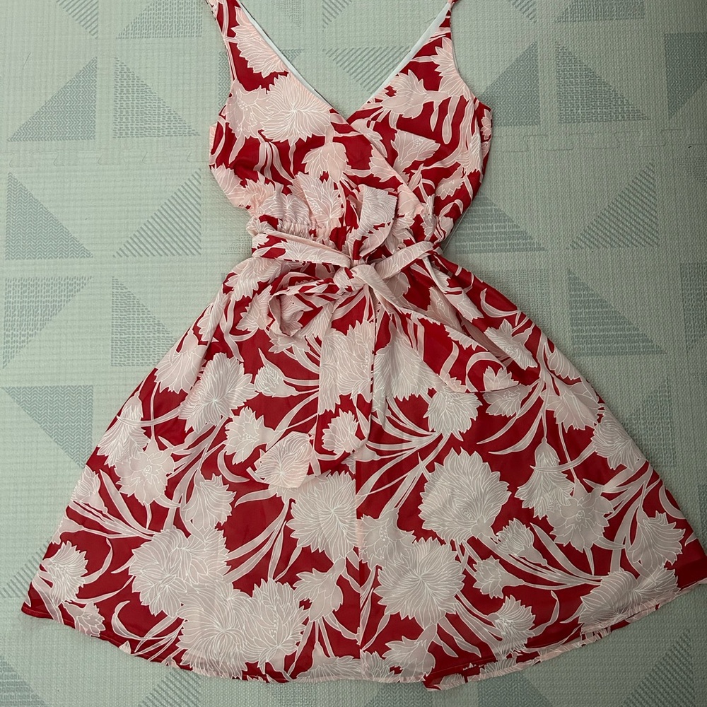 Club Monaco Red and White Sleeveless V-Neck Sundress